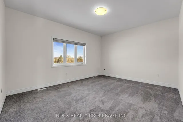 Additional image 16 of 17 Duxbury Rd