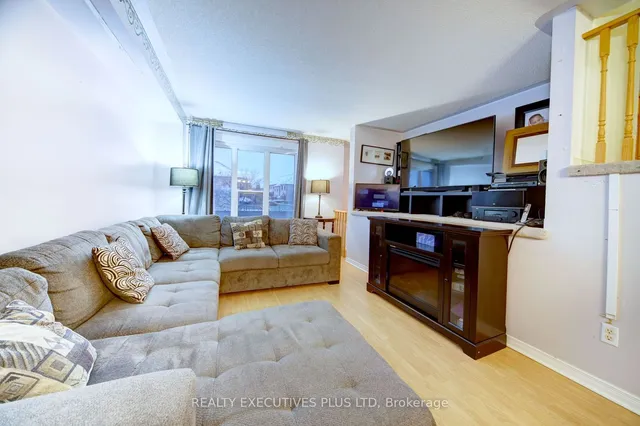 Additional image 3 of 162 Provincial Pl