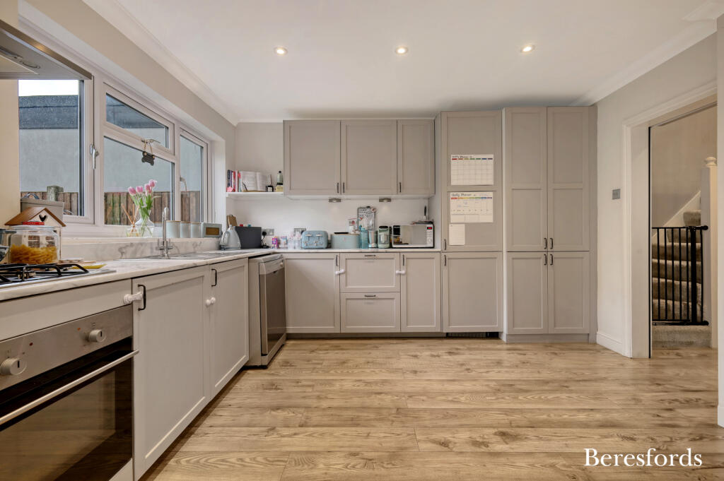 Additional image 5 of Marks Close, Ingatestone, CM4