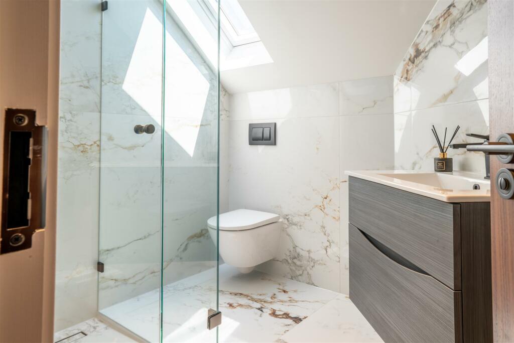 Additional image 52 of Broomhills Chase, Little Burstead, Billericay