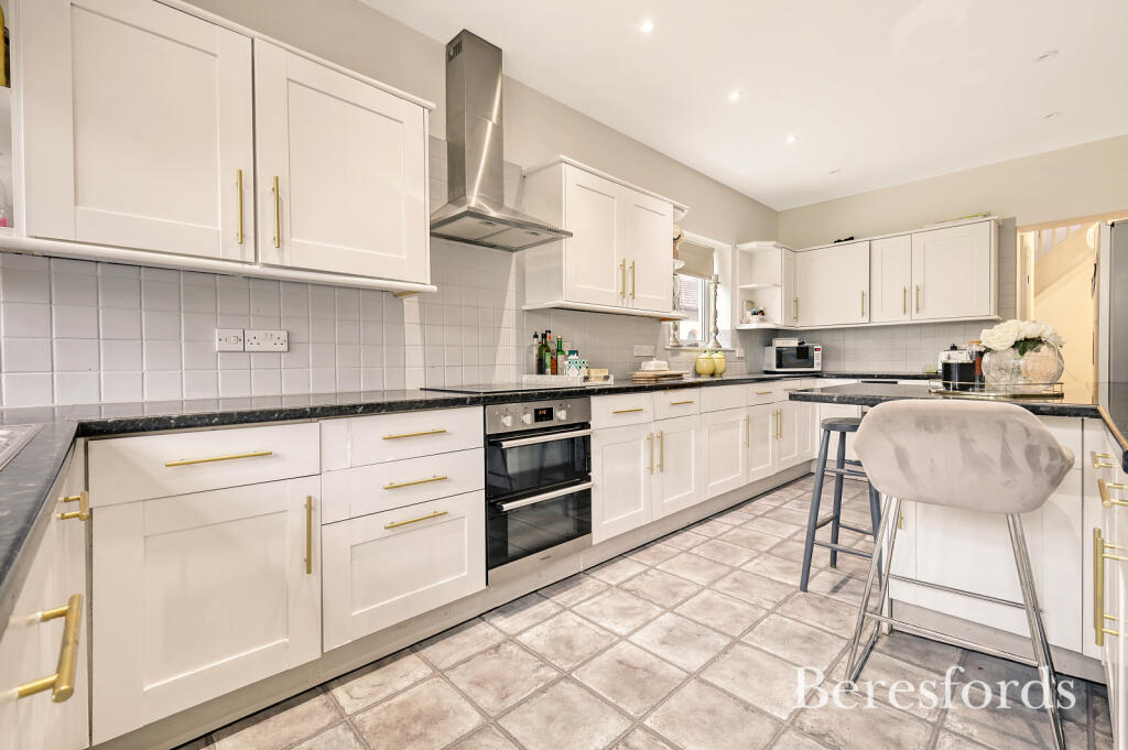 Additional image 8 of Chelmsford Road, Shenfield, CM15