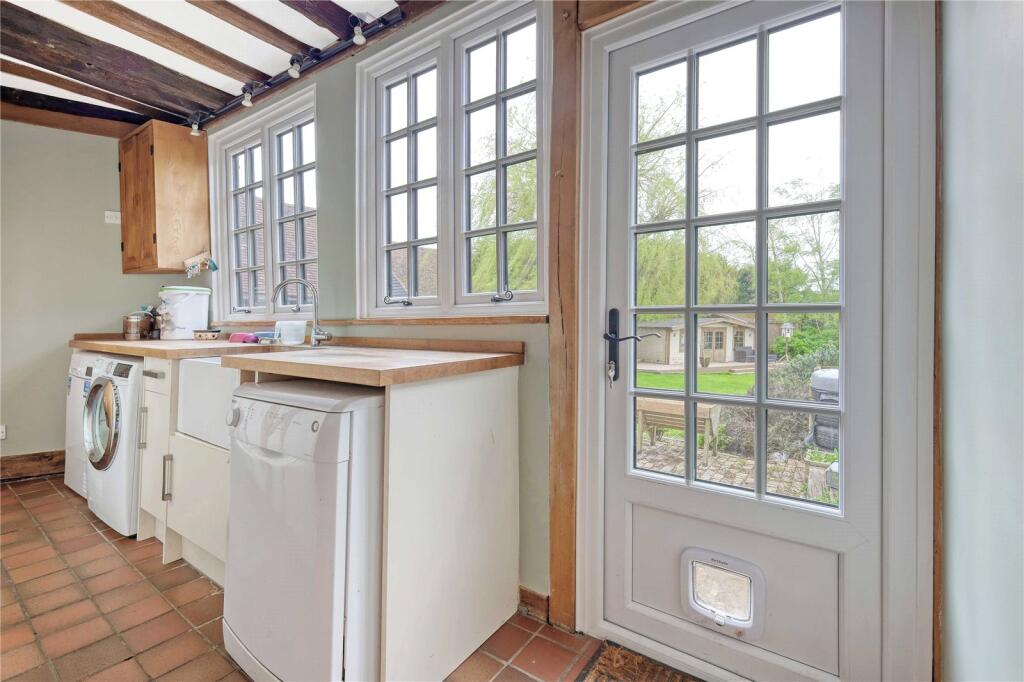 Additional image 23 of East Hanningfield Road, Rettendon Common, CM3