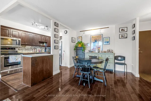 Additional image 3 of 100 Quebec Ave Unit 1709