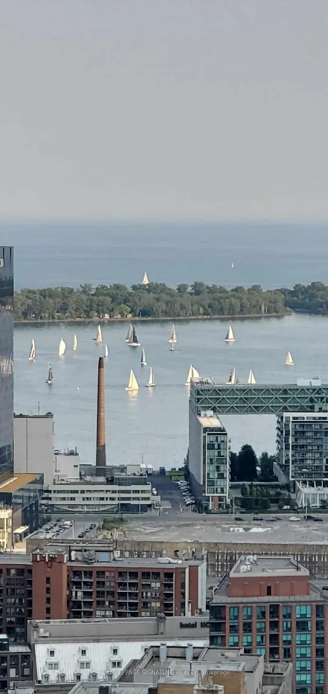 Additional image 35 of 20 Lombard St Unit 4107