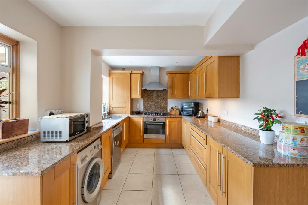 Additional image 5 of Eleanor Way, Warley, Brentwood