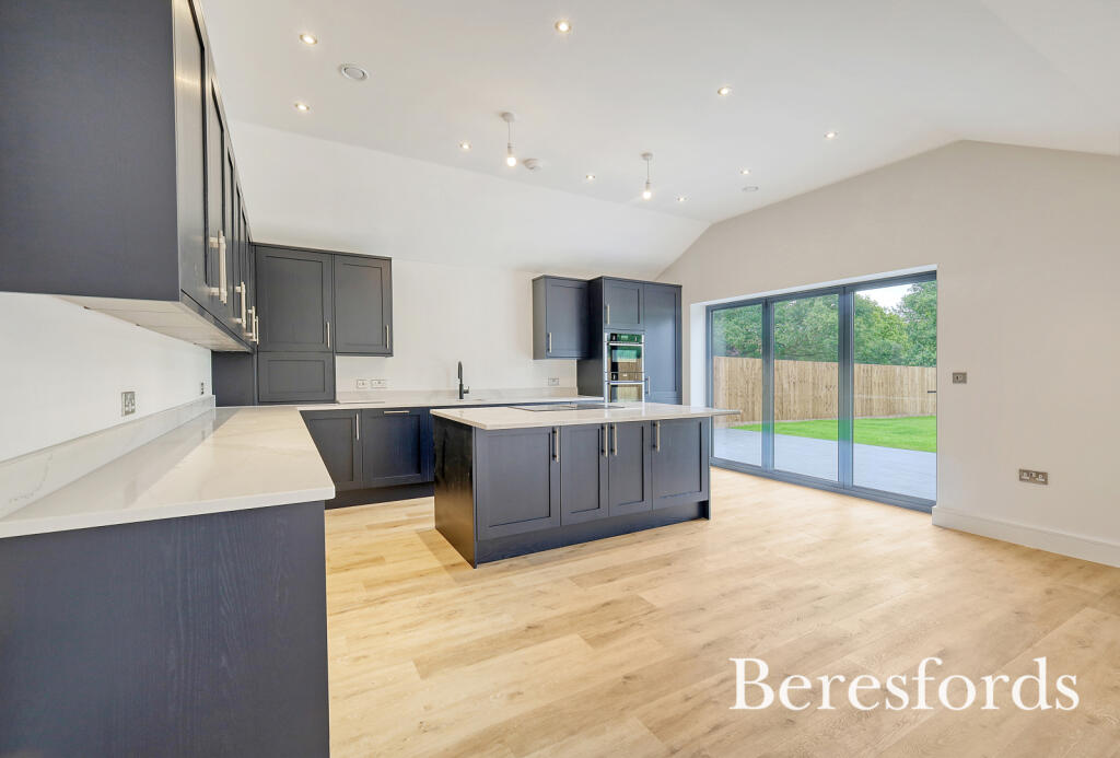 Additional image 4 of Little Burstead, Billericay, CM12