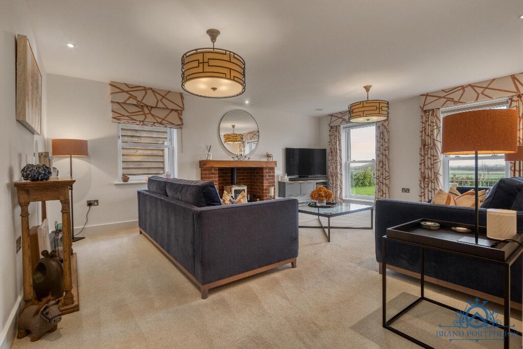 Additional image 4 of Chalk Street, CM3