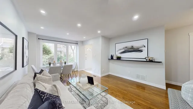 Additional image 8 of 29 Rosebank Dr Unit 1108