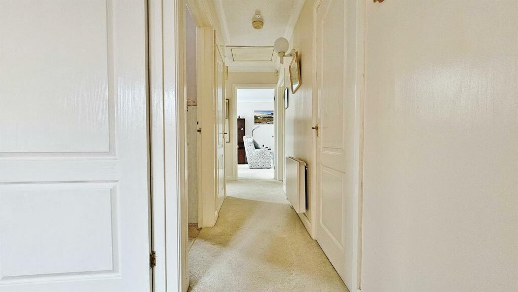 Additional image 9 of Louise Close, Walton On The Naze