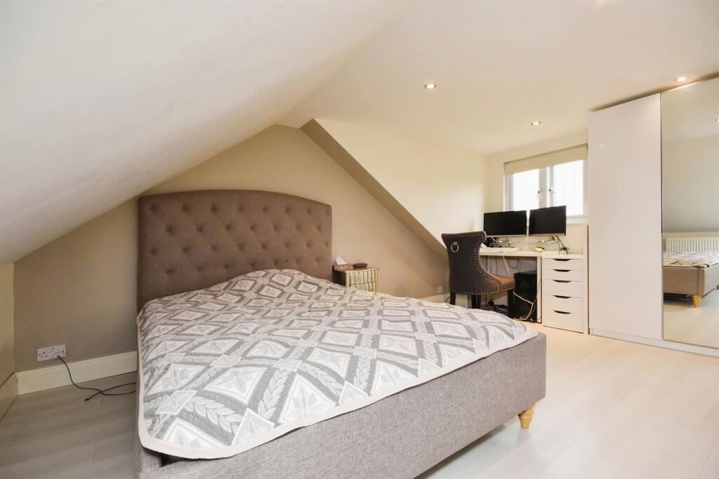 Additional image 12 of Russell Close, Brentwood