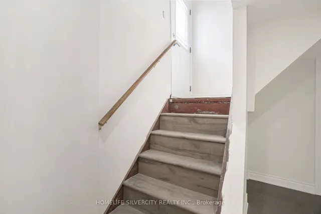 Additional image 22 of 168 Folkstone Cres