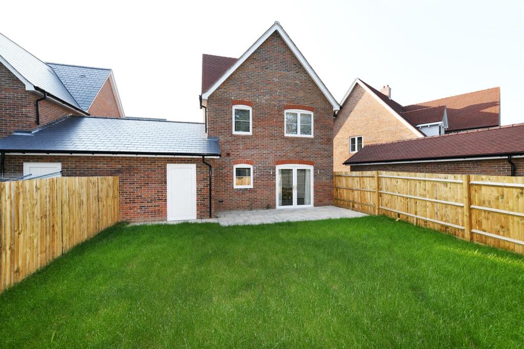 Additional image 17 of Hawthorn Close Main Road, Bicknacre, Chelmsford