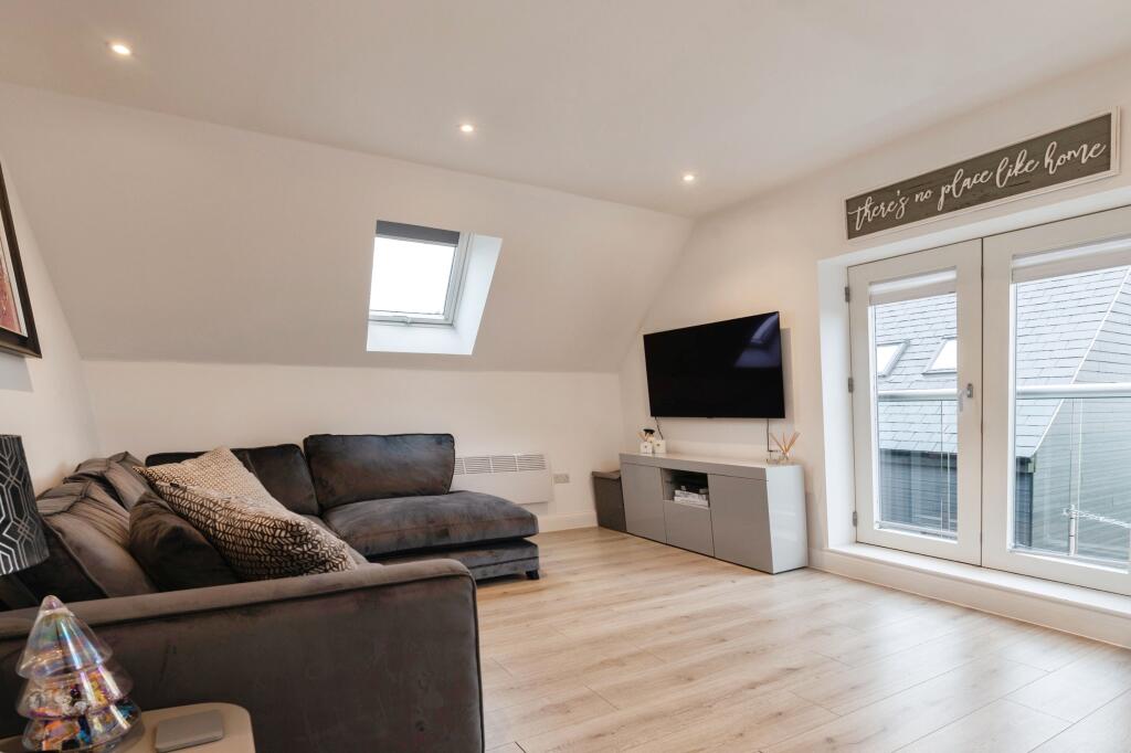 Additional image 6 of The Belvedere, Harding Elms Road, Billericay, Essex, CM11