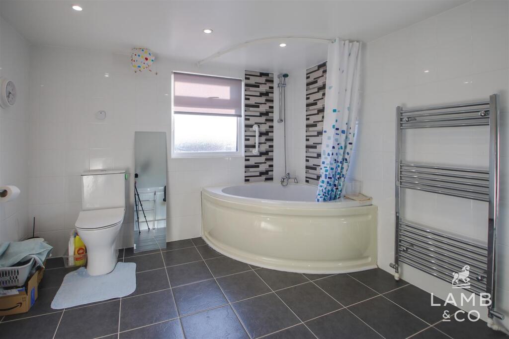 Additional image 11 of Skelmersdale Road, Clacton-On-Sea