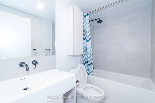 Additional image 9 of 108 Peter St Unit 1811