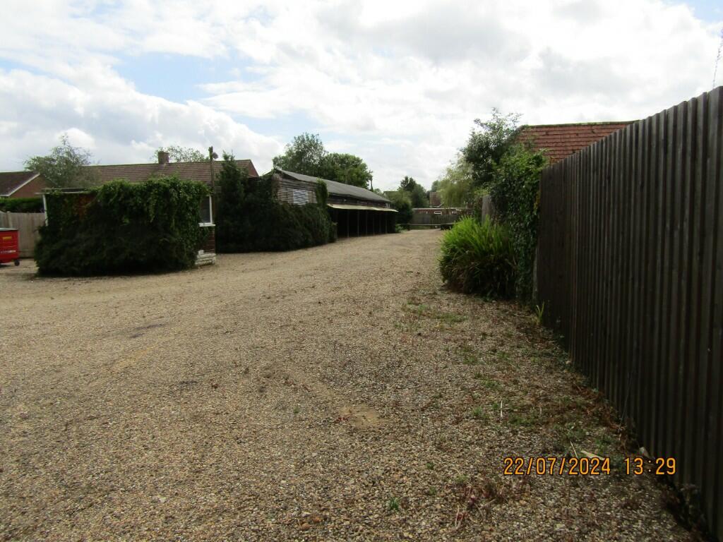 Additional image 3 of Heathway, CO10