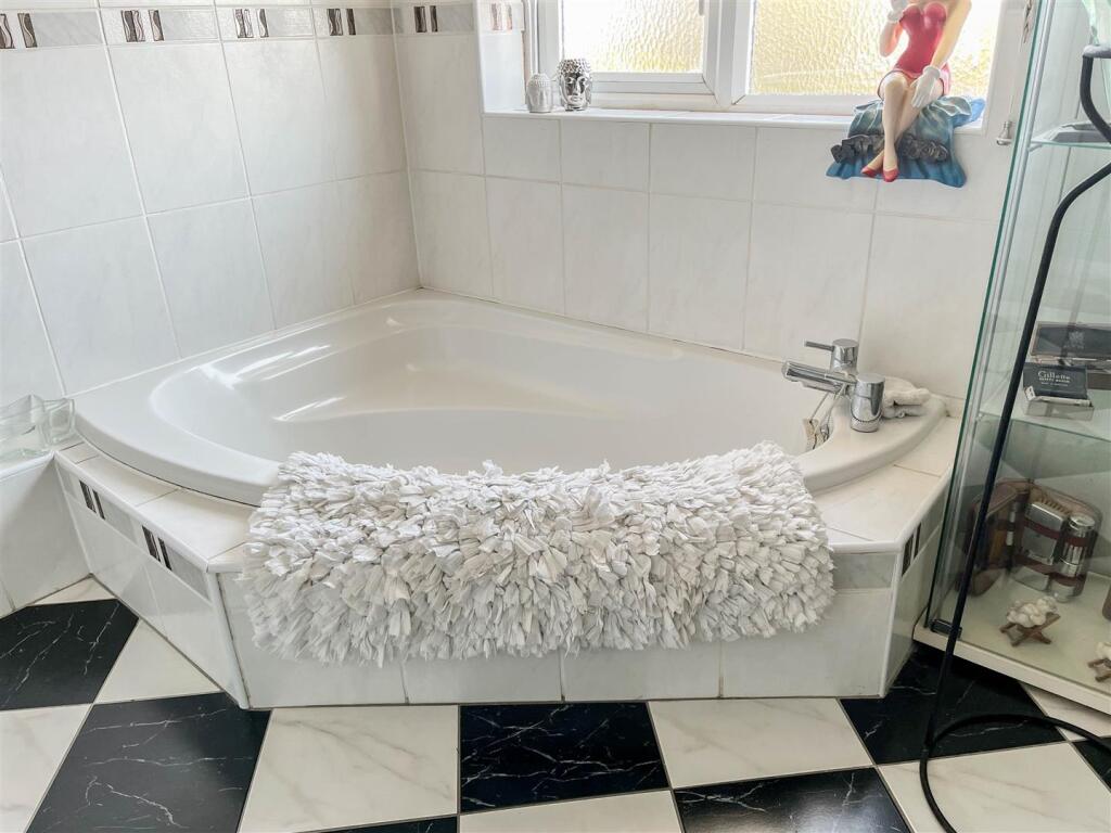 Additional image 15 of West Ley, Burnham-On-Crouch