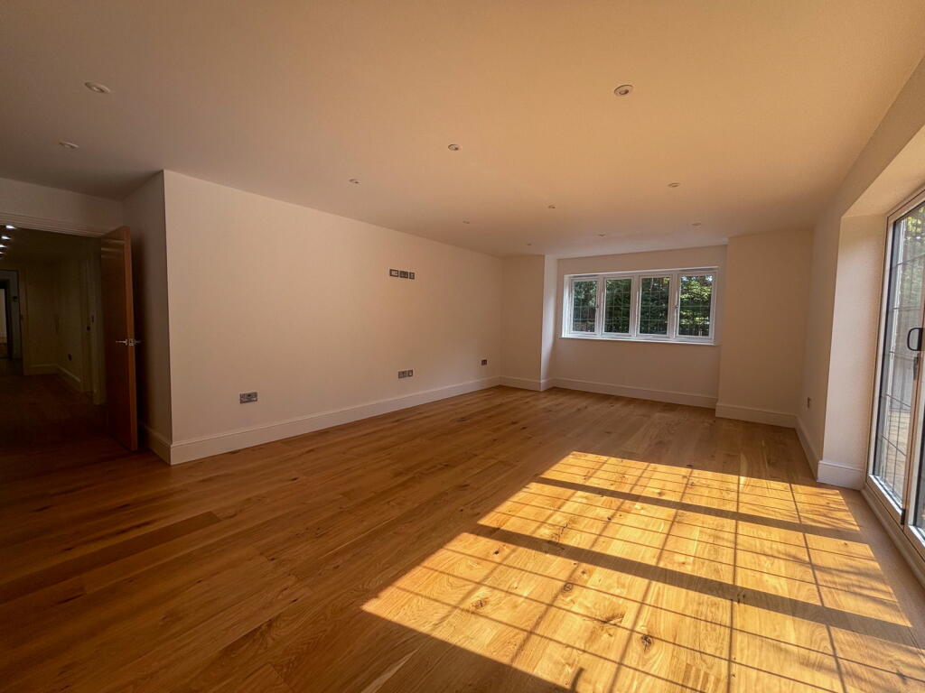 Additional image 7 of The Sheas, 41 Shenfield Road