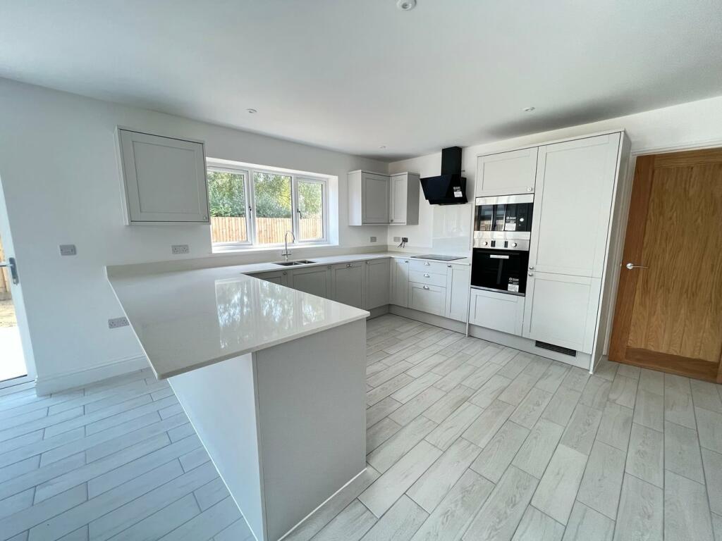 Additional image 6 of Woodland Walk, Thorpe Road, Kirby Cross, Frinton-On-Sea, CO13