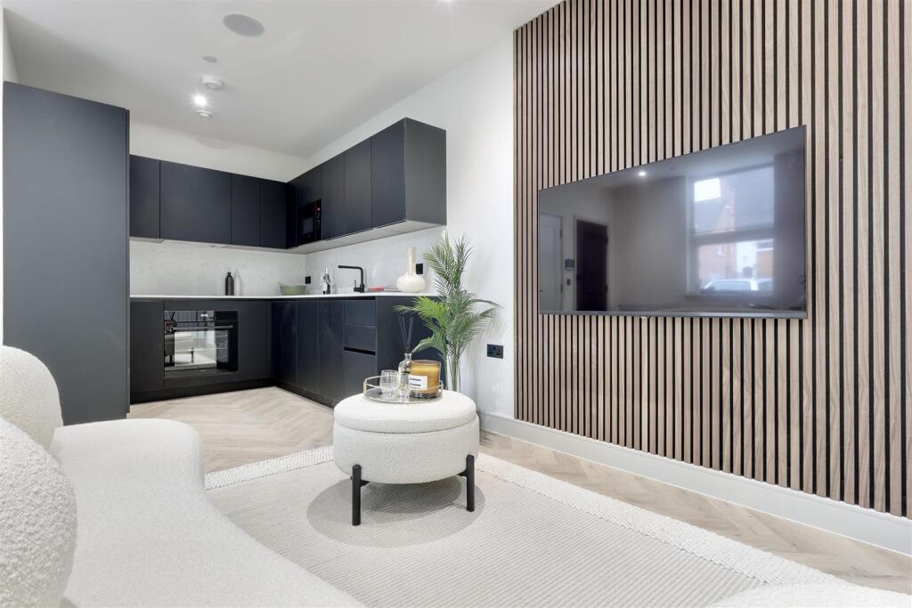 Additional image 4 of Plot 8, Pilgrim House, High Street, Billericay