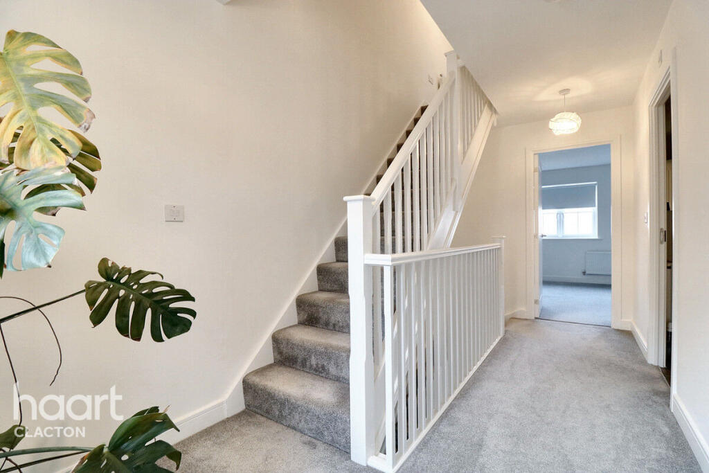 Additional image 10 of Hamford Crescent, Walton on the naze