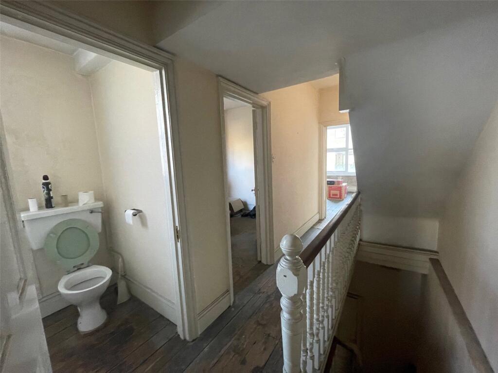 Additional image 5 of Selsdon Road, South Croydon, CR2