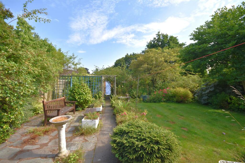 Additional image 22 of Field Hey Lane, Willaston, Neston