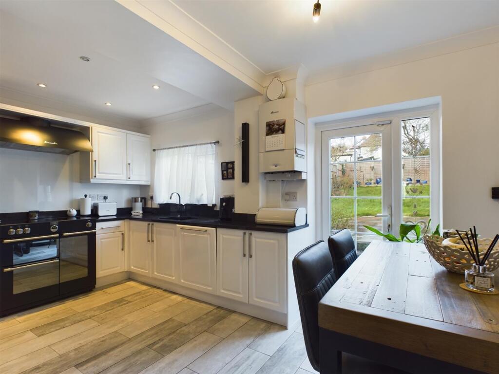 Additional image 17 of St. Andrews Road, Coulsdon