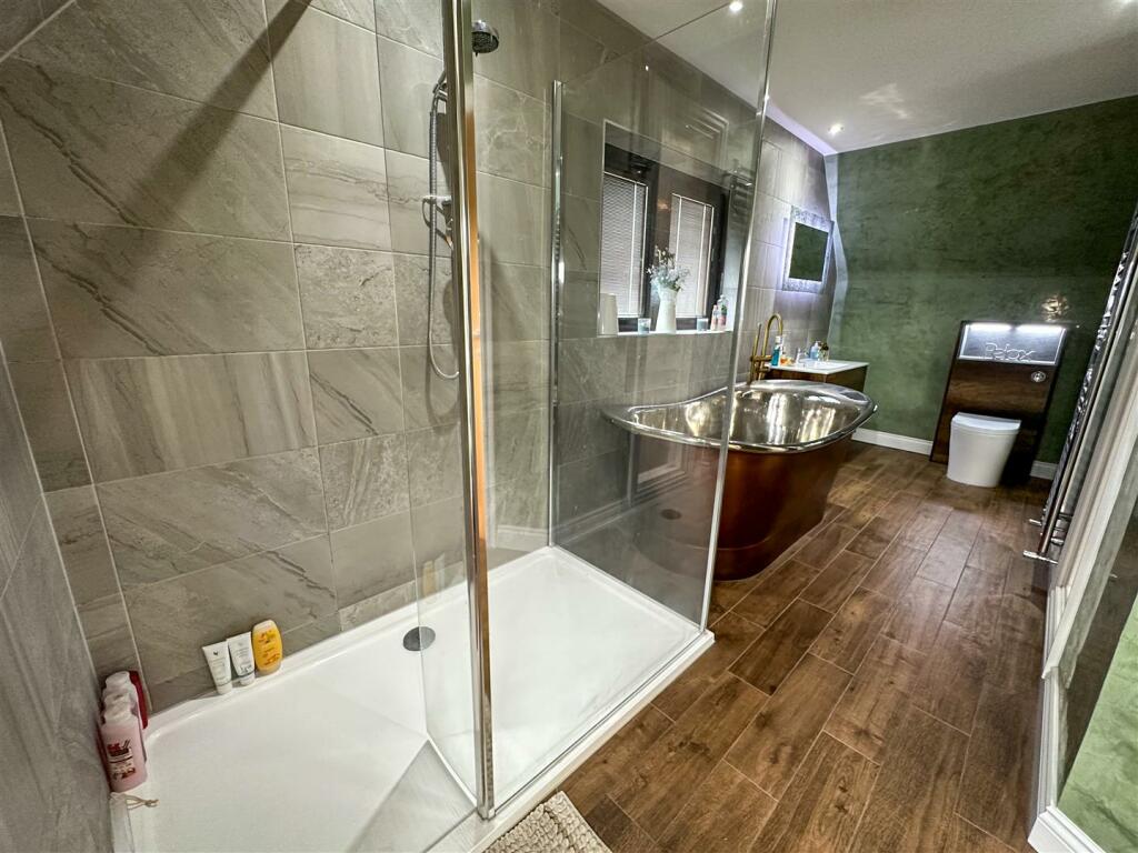 Additional image 30 of Southcliff Park, East Clacton