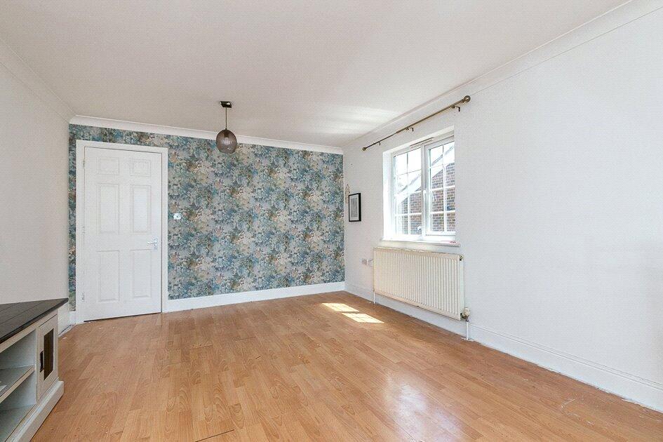 Additional image 10 of Woodstock Road, Coulsdon, CR5