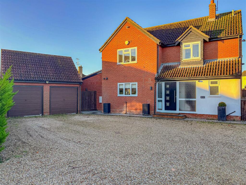 Additional image 14 of Vicarage Meadow, Southminster