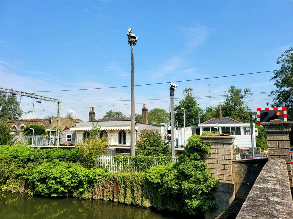 Additional image 35 of The Mill House, Roydon