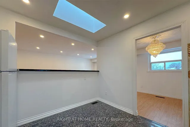 Additional image 21 of 75 Glen Springs Dr