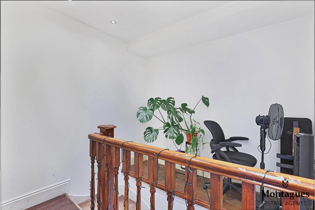 Additional image 6 of Hemnall Street, Epping, CM16