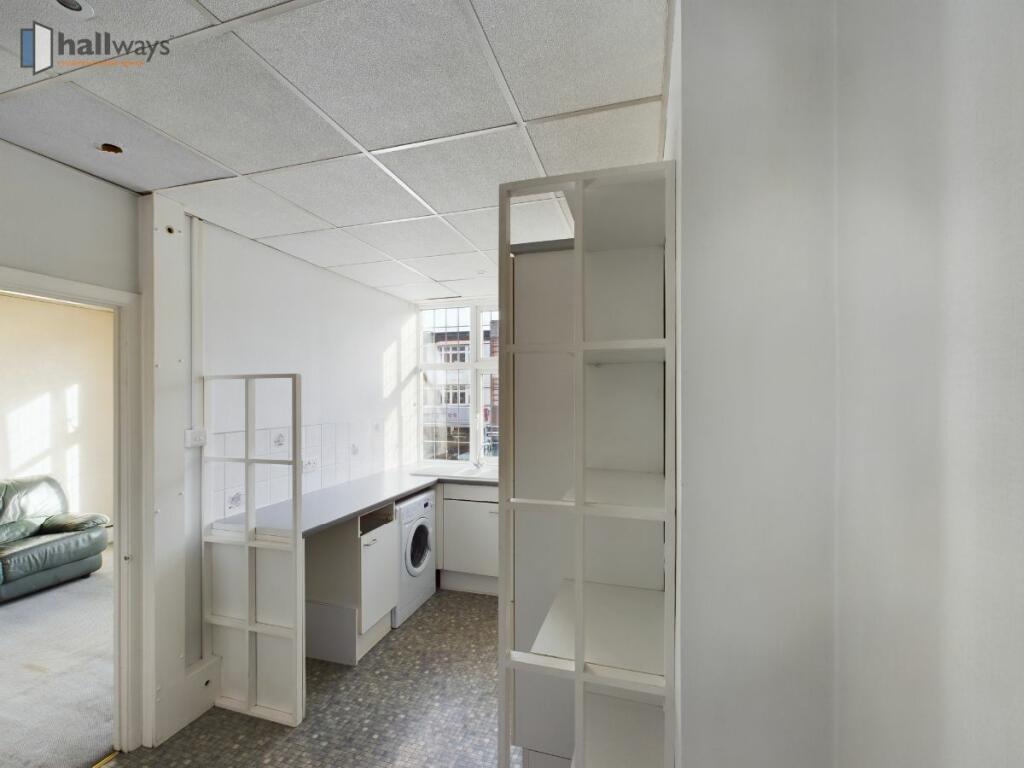 Additional image 5 of a Brighton Road, Coulsdon