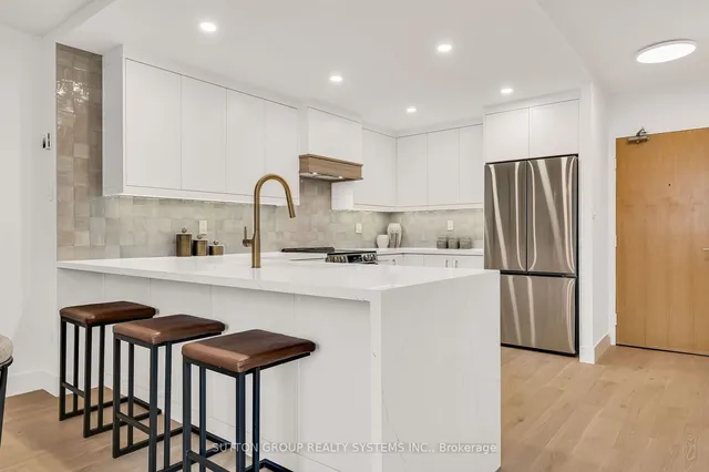 Additional image 8 of 60 Southport St Unit 912