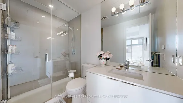 Additional image 16 of 609 Avenue Rd Unit 906