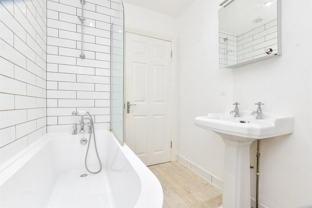 Additional image 11 of Moreton Road, South Croydon, Surrey