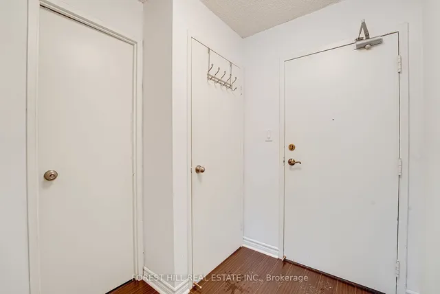 Additional image 3 of 633 Bay St Unit 2308