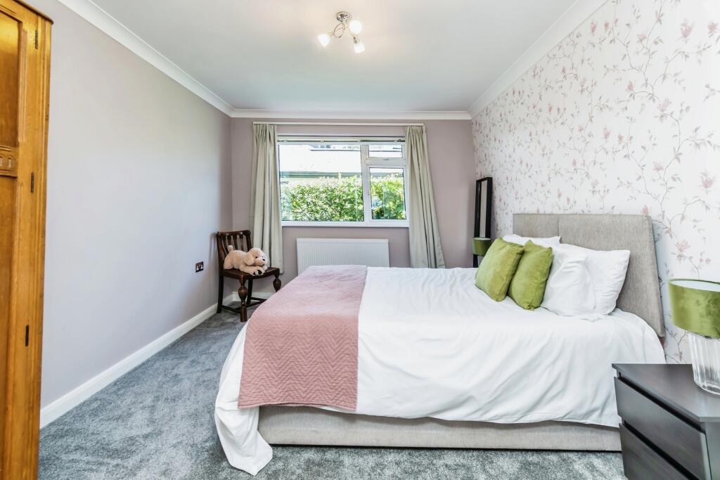 Additional image 11 of Leazes Avenue, Chaldon, Caterham, Surrey, CR3