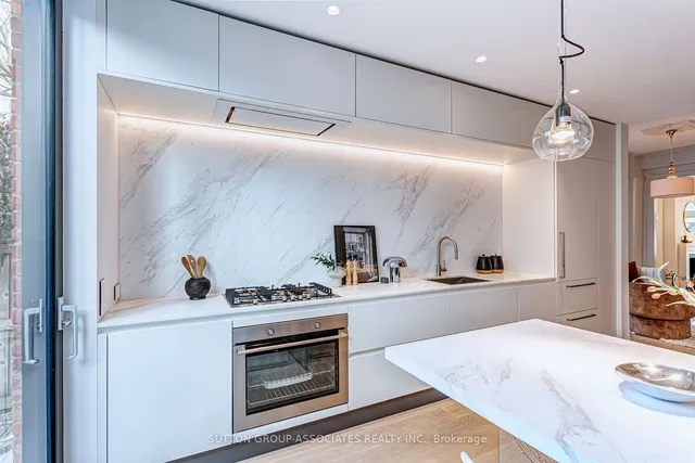 Additional image 17 of 74 fern Ave