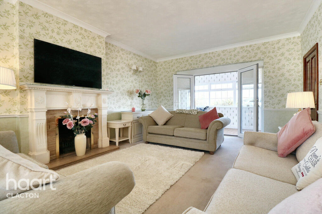 Additional image 9 of Marine Parade East, Clacton-On-Sea
