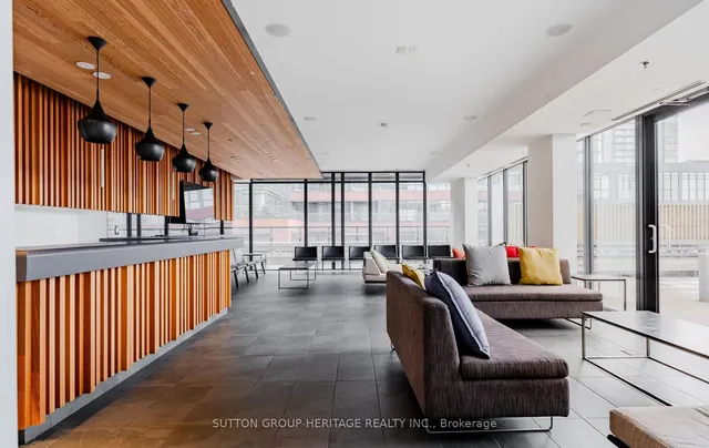 Additional image 22 of 8 Dovercourt Rd Unit 902