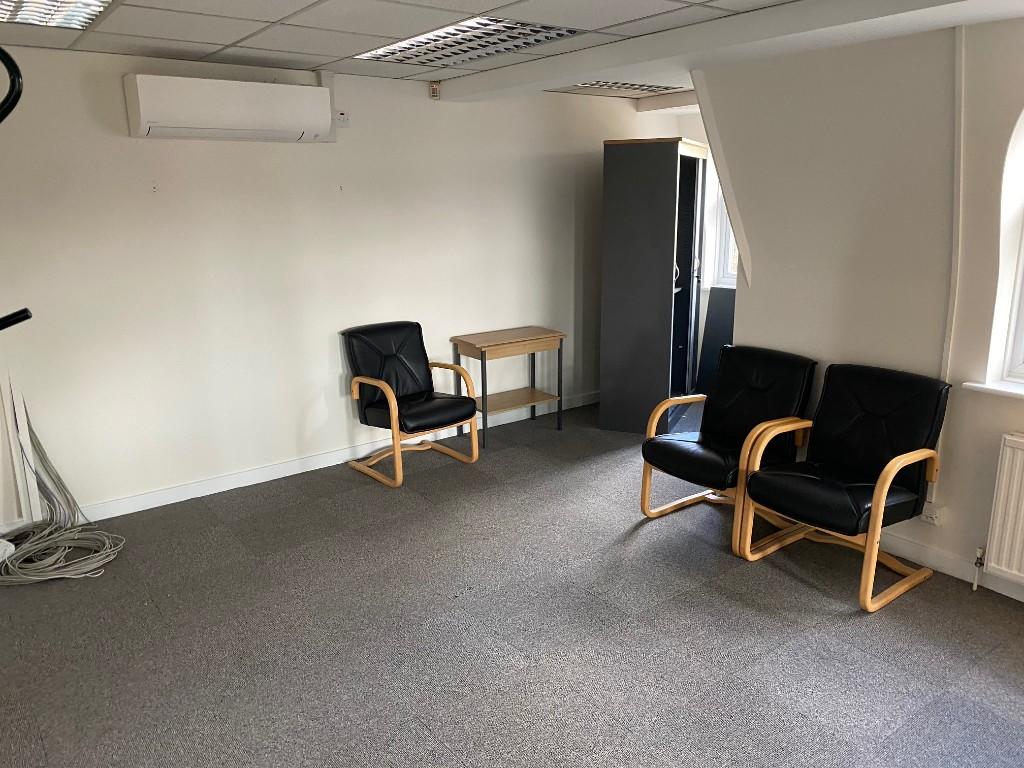 Additional image 6 of Second Floor, 22 The Causeway, Bishop's Stortford, Hertfordshire   CM23 2EJ