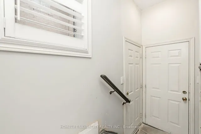 Additional image 28 of 2 Giza Cres