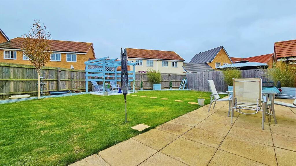 Additional image 34 of Secret Waters, Walton On The Naze