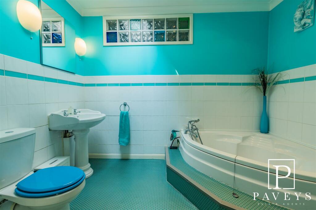 Additional image 18 of Thorpe Road, Kirby Cross, Frinton-On-Sea