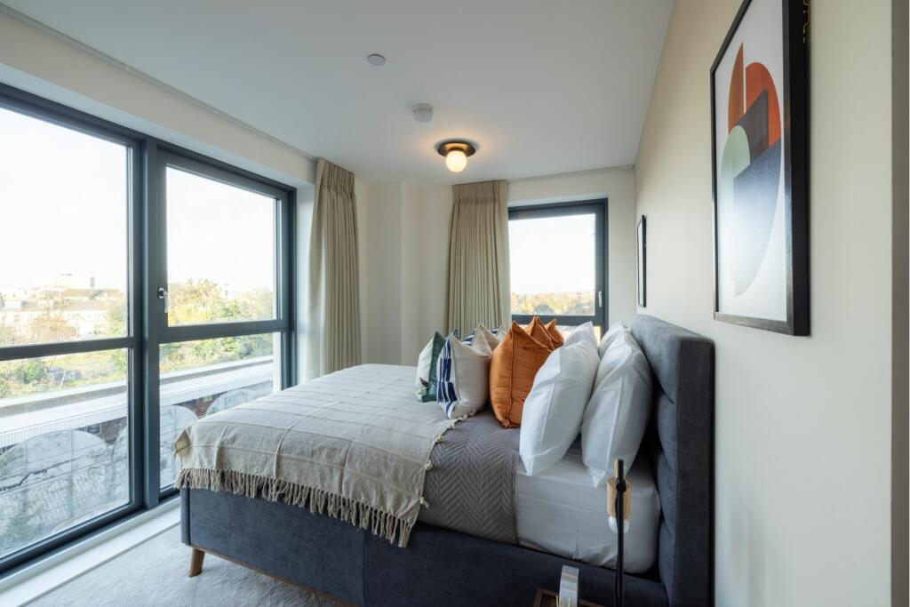 Additional image 9 of London Square, Croydon, CR0