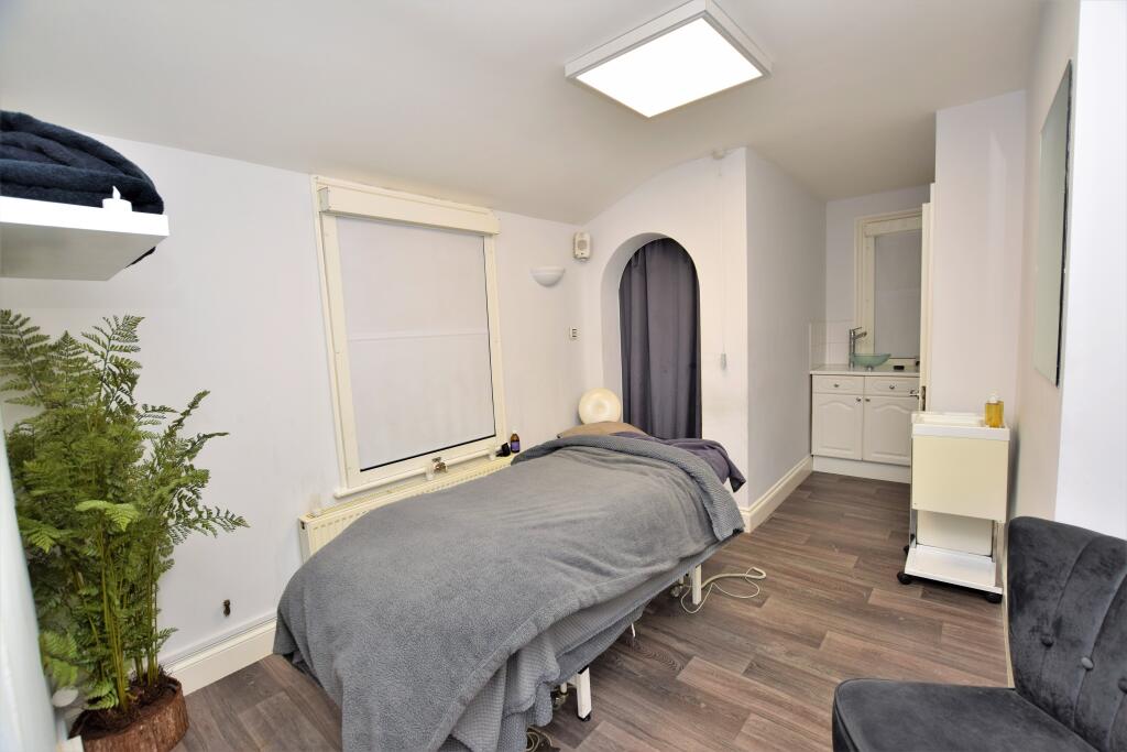 Additional image 9 of Pier Avenue, Clacton-on-Sea, CO15