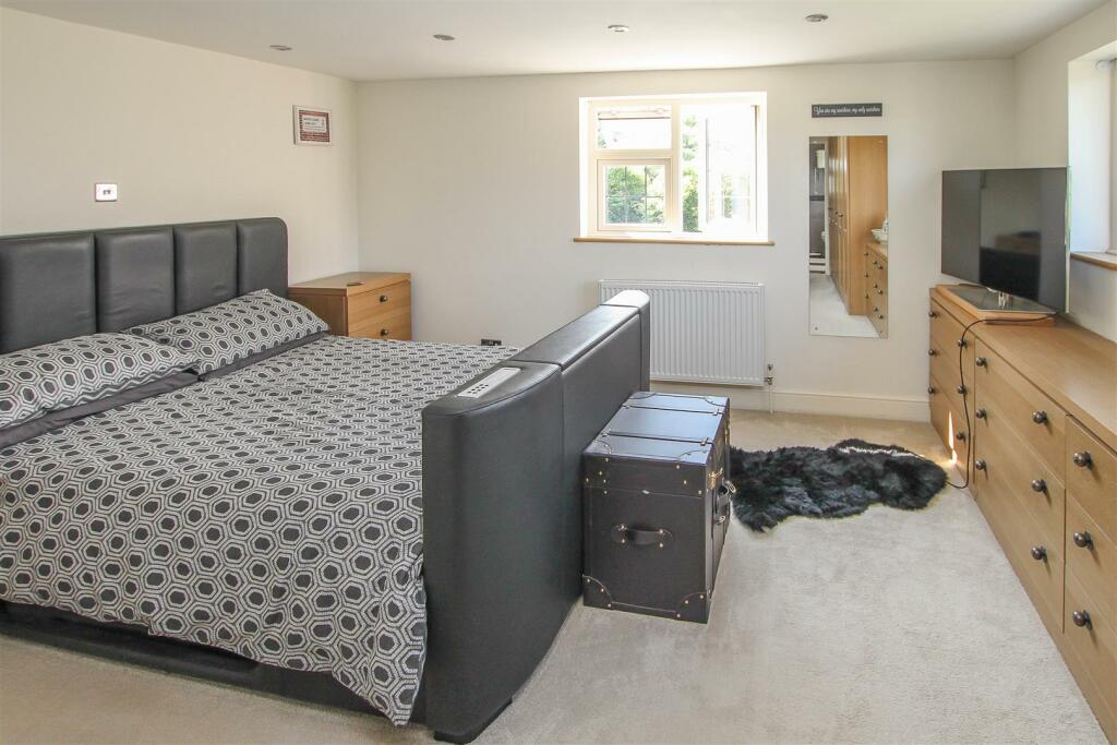 Additional image 17 of ** SIGNATURE HOMES ** Church Road, Kelvedon Hatch, Brentwood